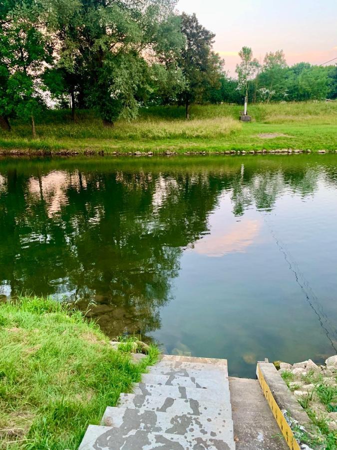 Schöne, große Ferienwohnung direkt am Donauradweg Herbertingen Exterior foto